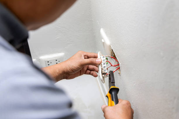 Professional Electrician in Kansas City, KS